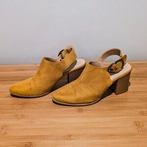 Restricted Suede Block Heel Buckle Shoes Booties, Mustard Yellow, Size US9/EU40